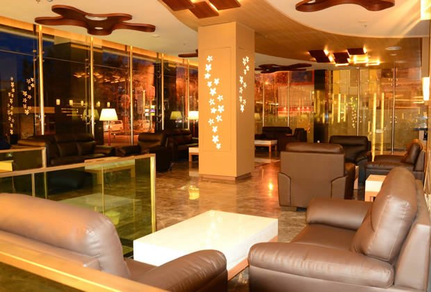 Nagoya Hill Hotel, Mewah dan Nyaman